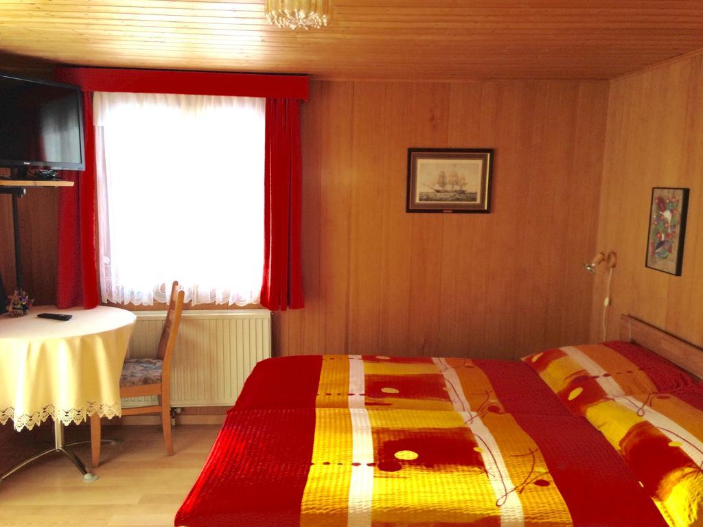 Hotel Haus Muehlebach Ernen Екстер'єр фото