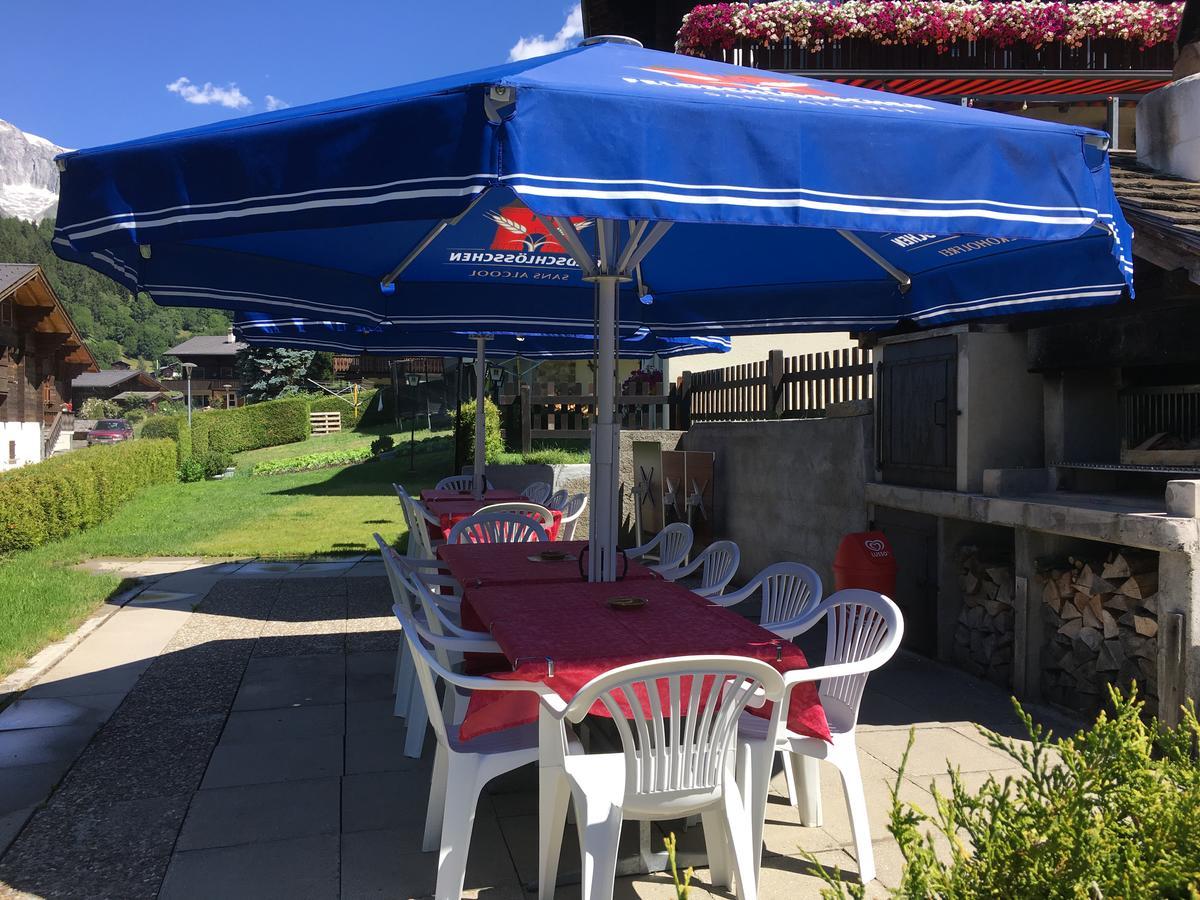 Hotel Haus Muehlebach Ernen Екстер'єр фото