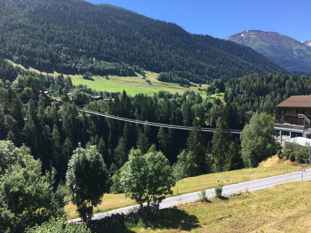 Hotel Haus Muehlebach Ernen Екстер'єр фото