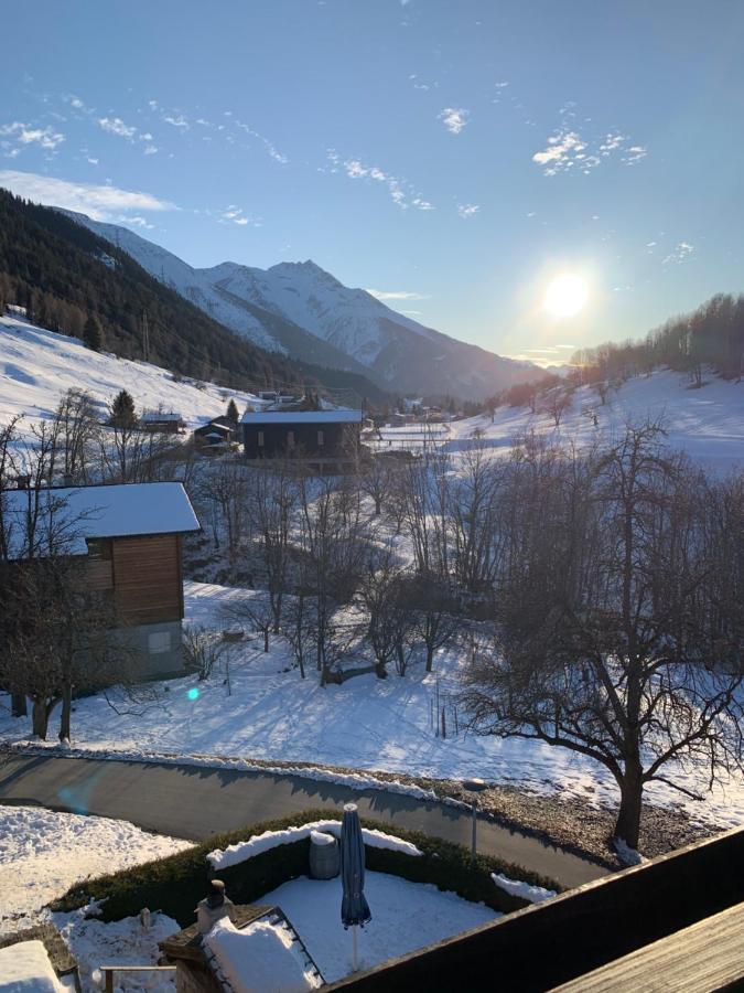 Hotel Haus Muehlebach Ernen Екстер'єр фото
